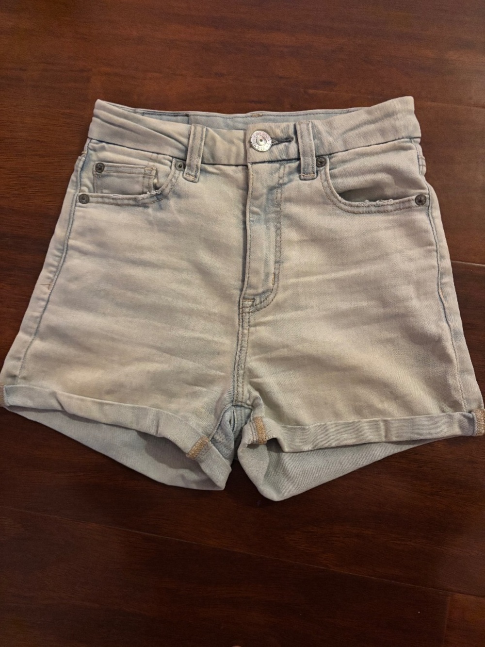 American Eagle Light Wash High-Waisted Denim Shorts Women's 0 Rolled Cuff